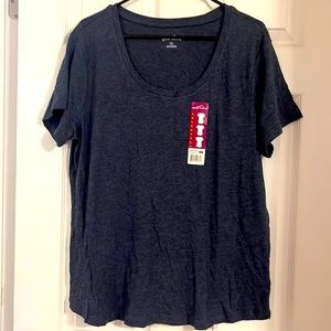 Eddie Bauer women’s scoop neck Heather shirt